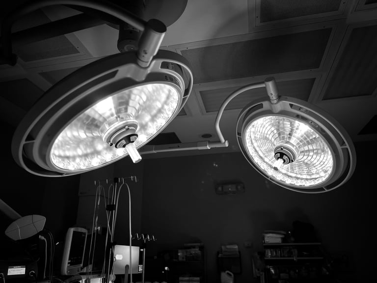 Surgical Lights In A Operating Room - Producto instalado